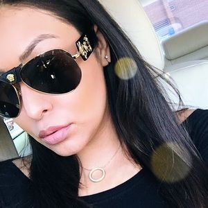 Meet your Posher, Beatriz